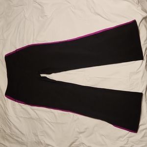 XL Spanx Leggings. Black with Pink Stripe. #112121